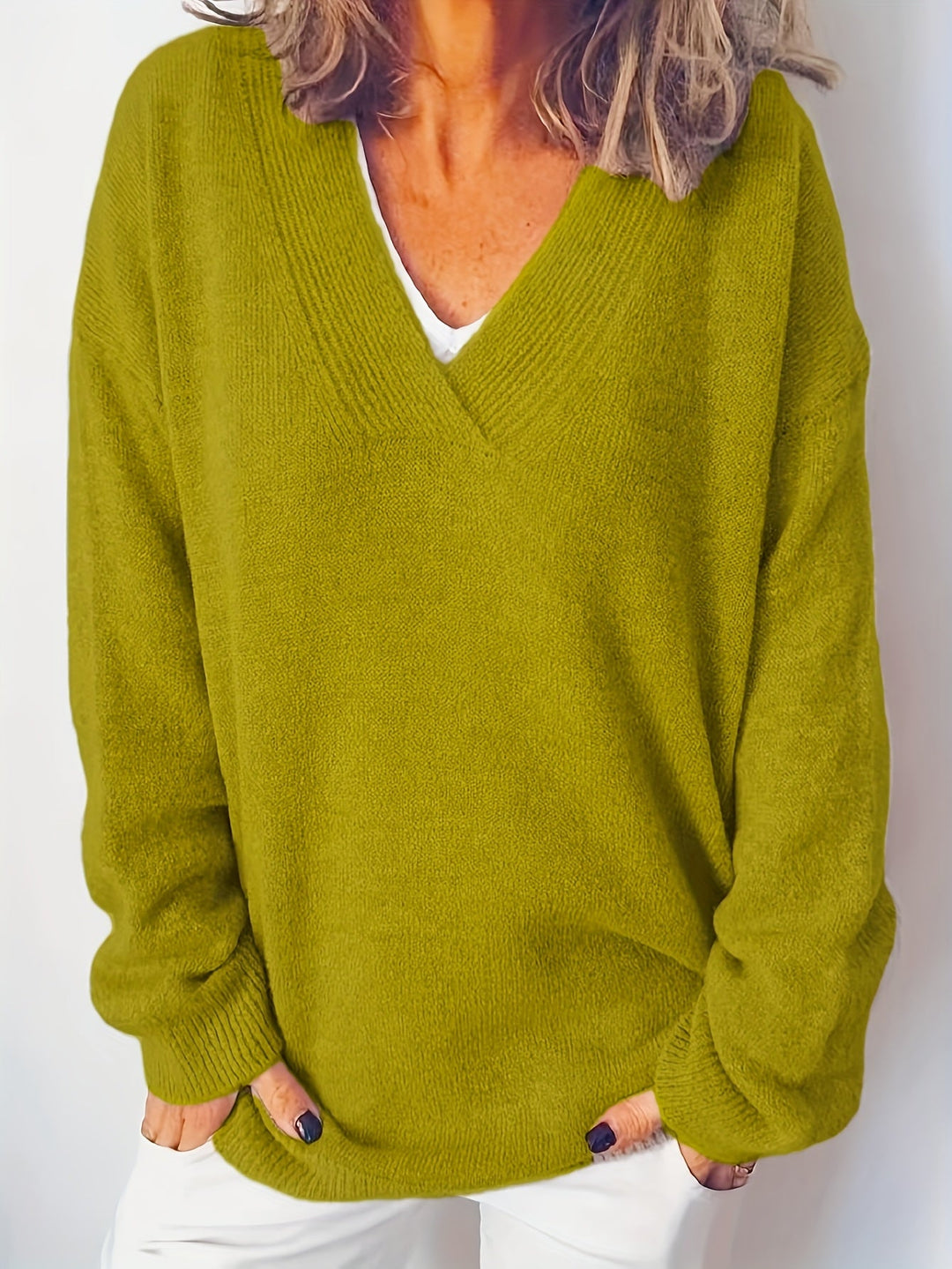 Saga | Soft and Timeless V-Neck Sweater
