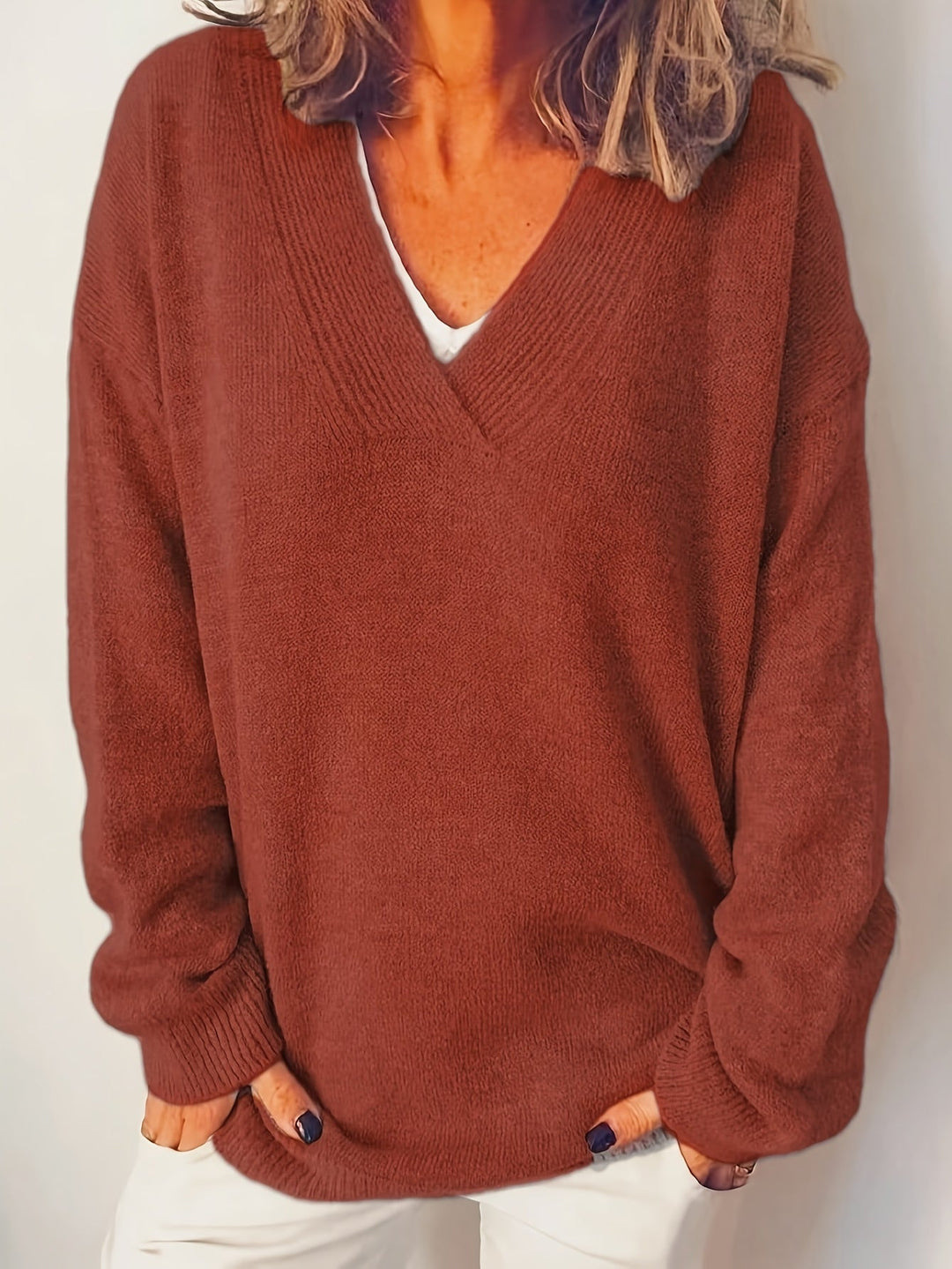 Saga | Soft and Timeless V-Neck Sweater