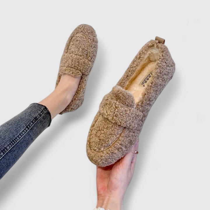 Davynne Slippers | Soft Comfort Slippers