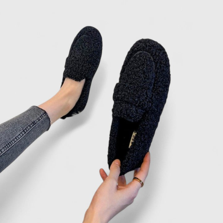 Davynne Slippers | Soft Comfort Slippers